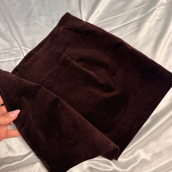 Zara Burgundy Mini Skirt with Belt - Picture 6 of 9